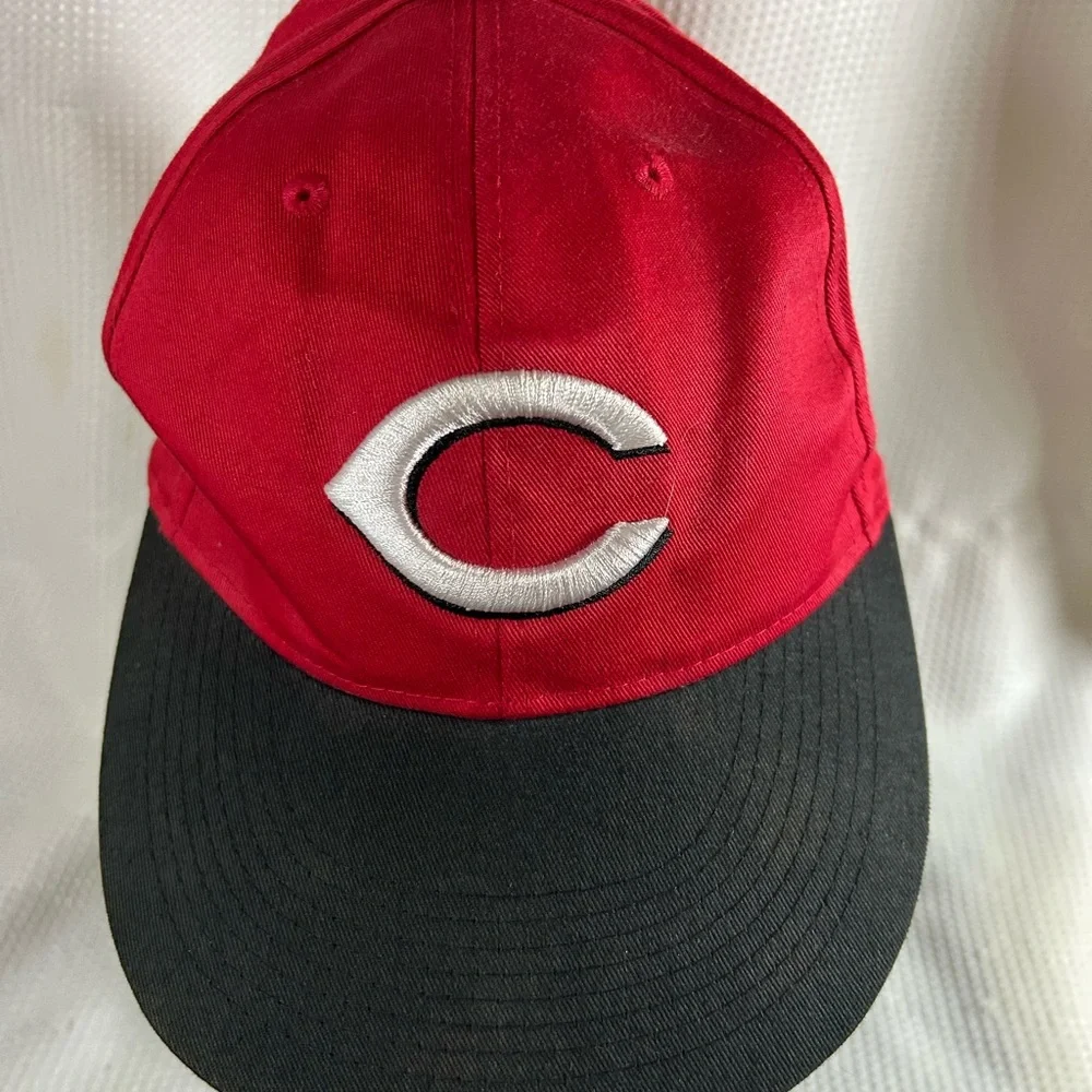 Vintage Cincinnati, Reds baseball cap - Picture 2 of 7